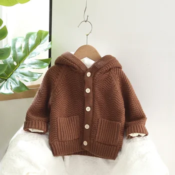 Однобортная одежда для маленьких девочек натурального цвета 2024 года, новая осенне-зимняя утепленная толстовка для девочек, детский свитер с подкладкой, пальто